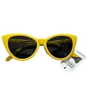Petals & Peacocks Zumiez Yellow Meow Meow Cat Eye Sunglasses UV 400 NWT